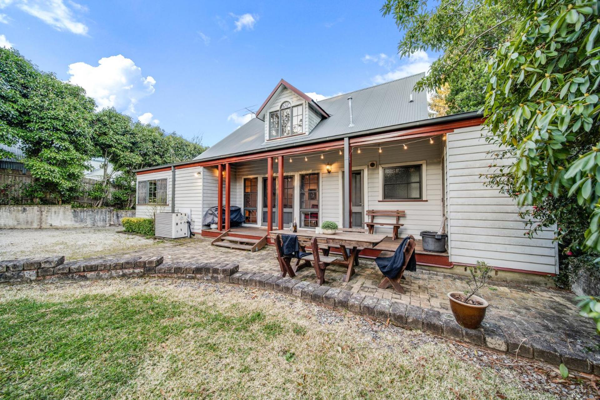 Whispering Pines Cottages Wentworth Falls Room photo