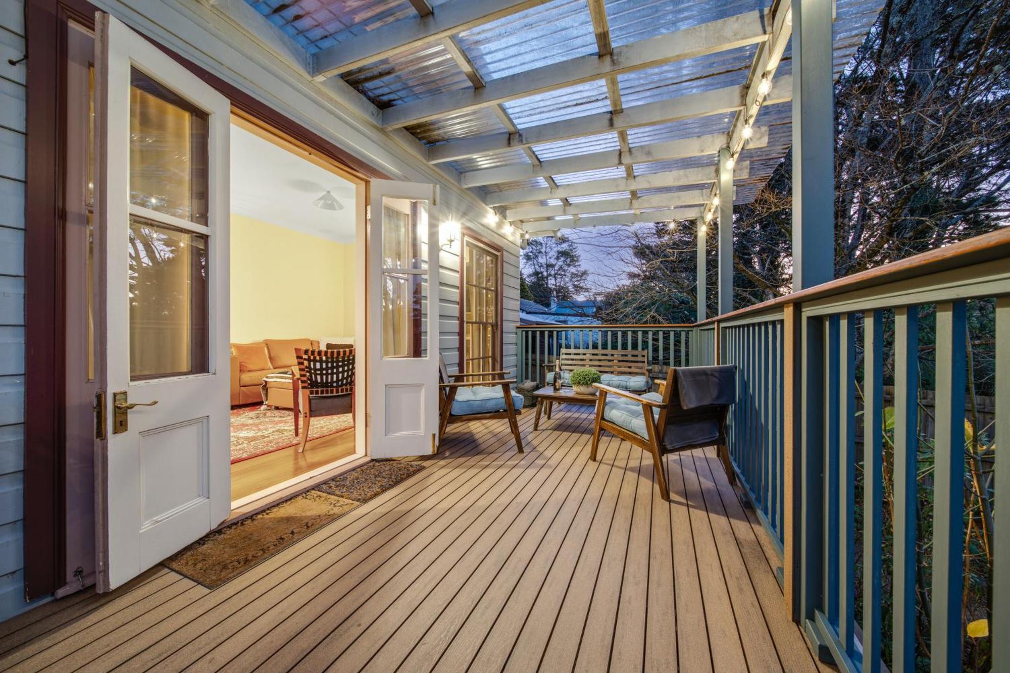 Whispering Pines Cottages Wentworth Falls Room photo